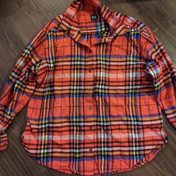 GAP - Button-Up Flannel Big Shirt 439301: Orange Tartan Plaid Red: Medium Petite - Picture 10 of 15